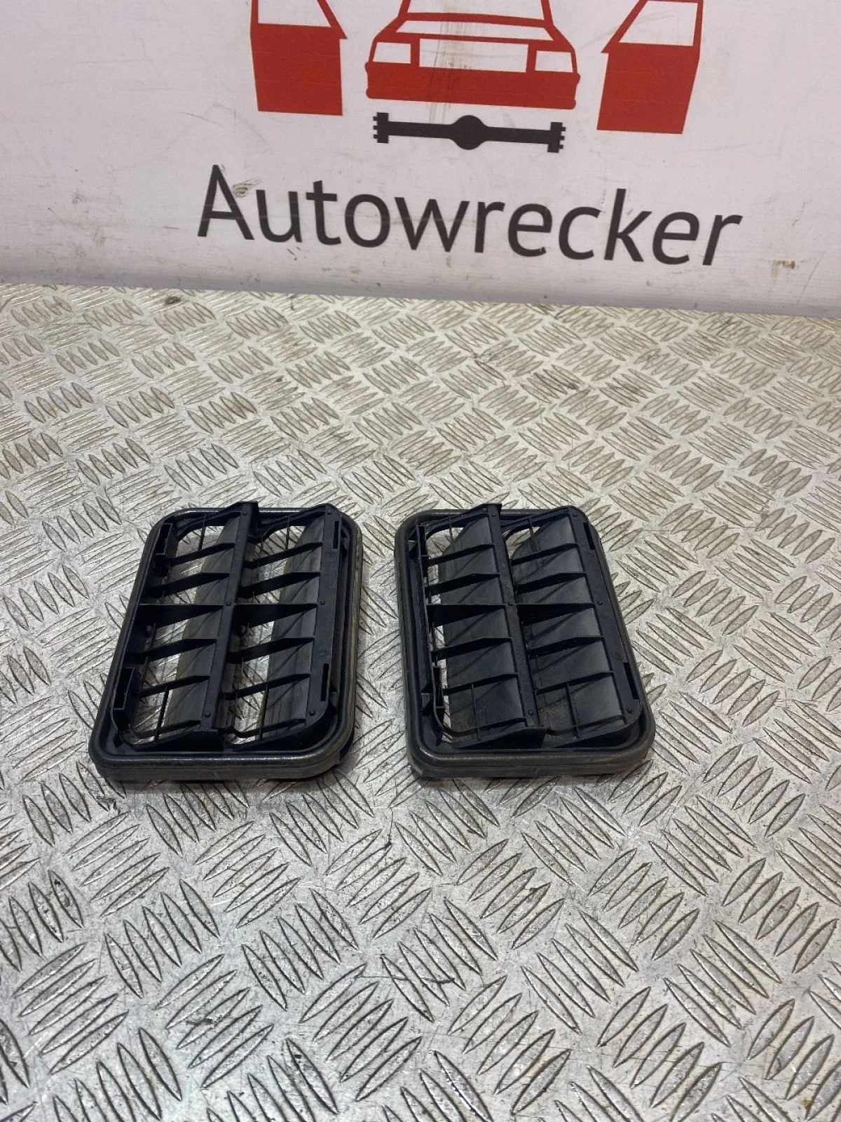 Решетка вентиляционная ВАЗ (LADA) Vesta I рестайлинг (2022—2025)