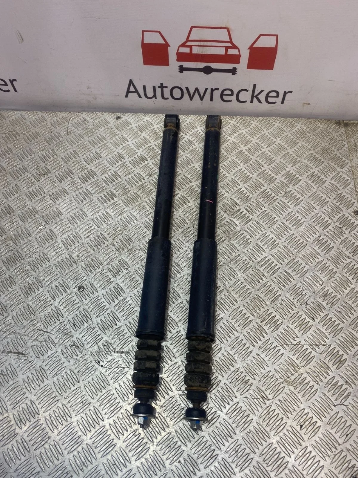 Амортизатор задний Renault Sandero Stepway II рестайлинг (2018—2022)