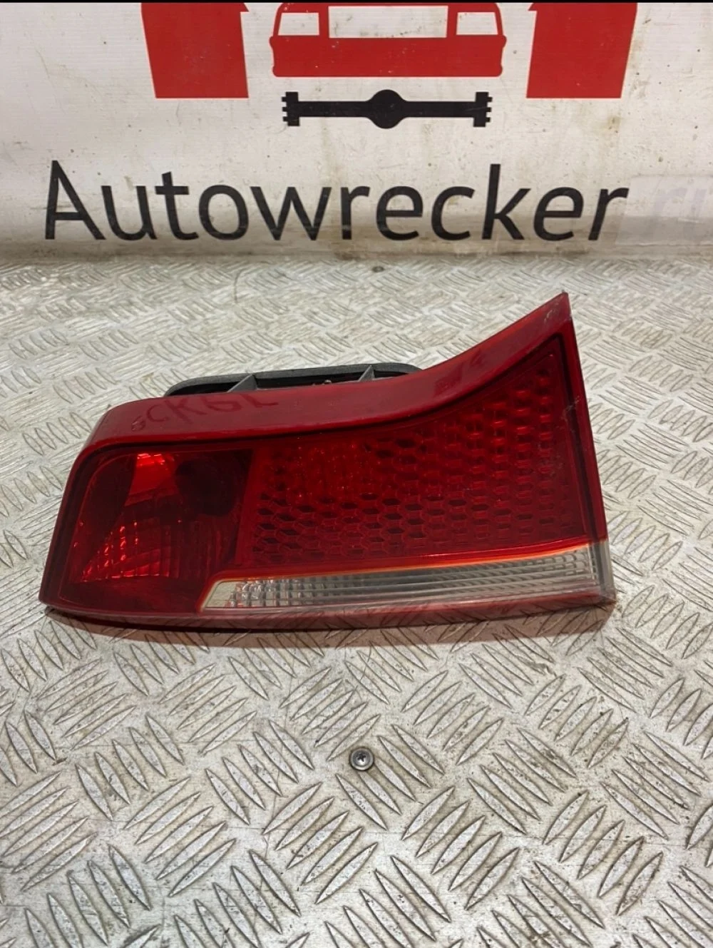 Фонарь подсветки багажника Kia Rio III (2011—2015)