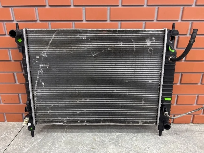 Радиатор охлаждения Opel Antara 2012 42400244 1 2.2 Z22D1