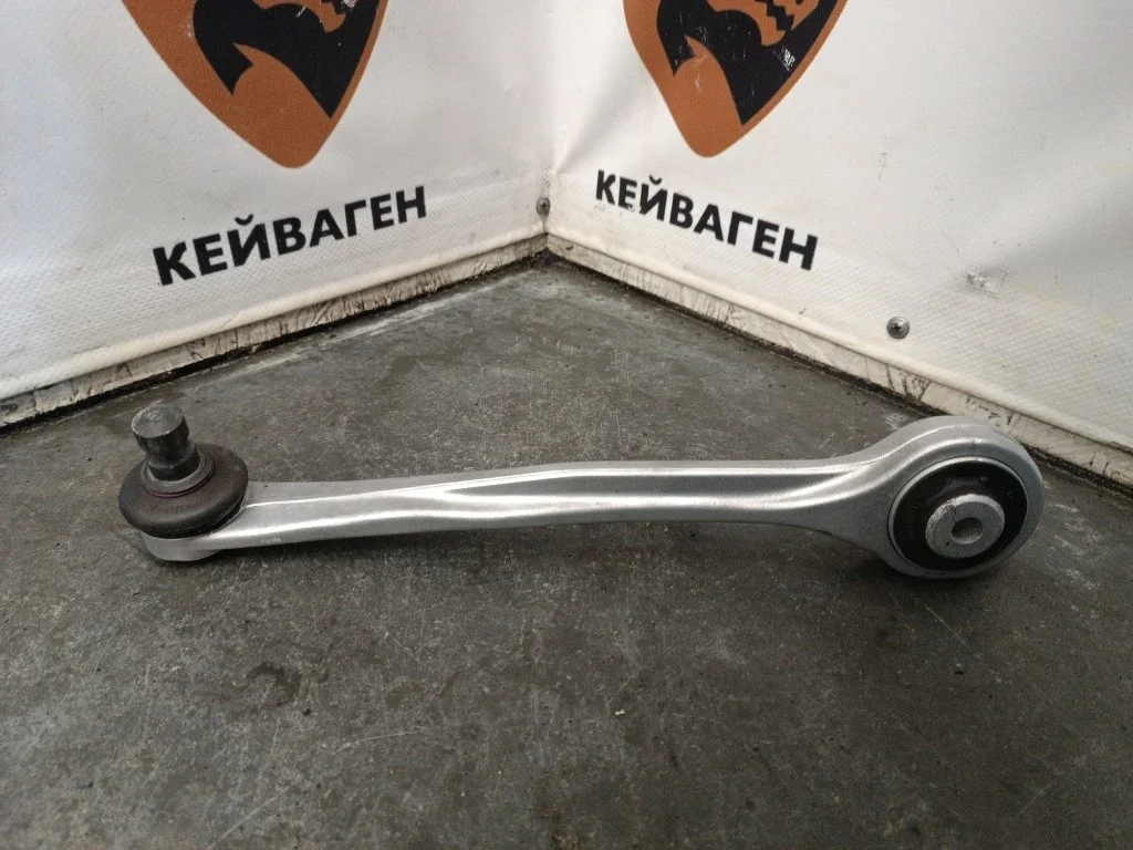 Рычаг подвески верхний Audi A4 2010 B8