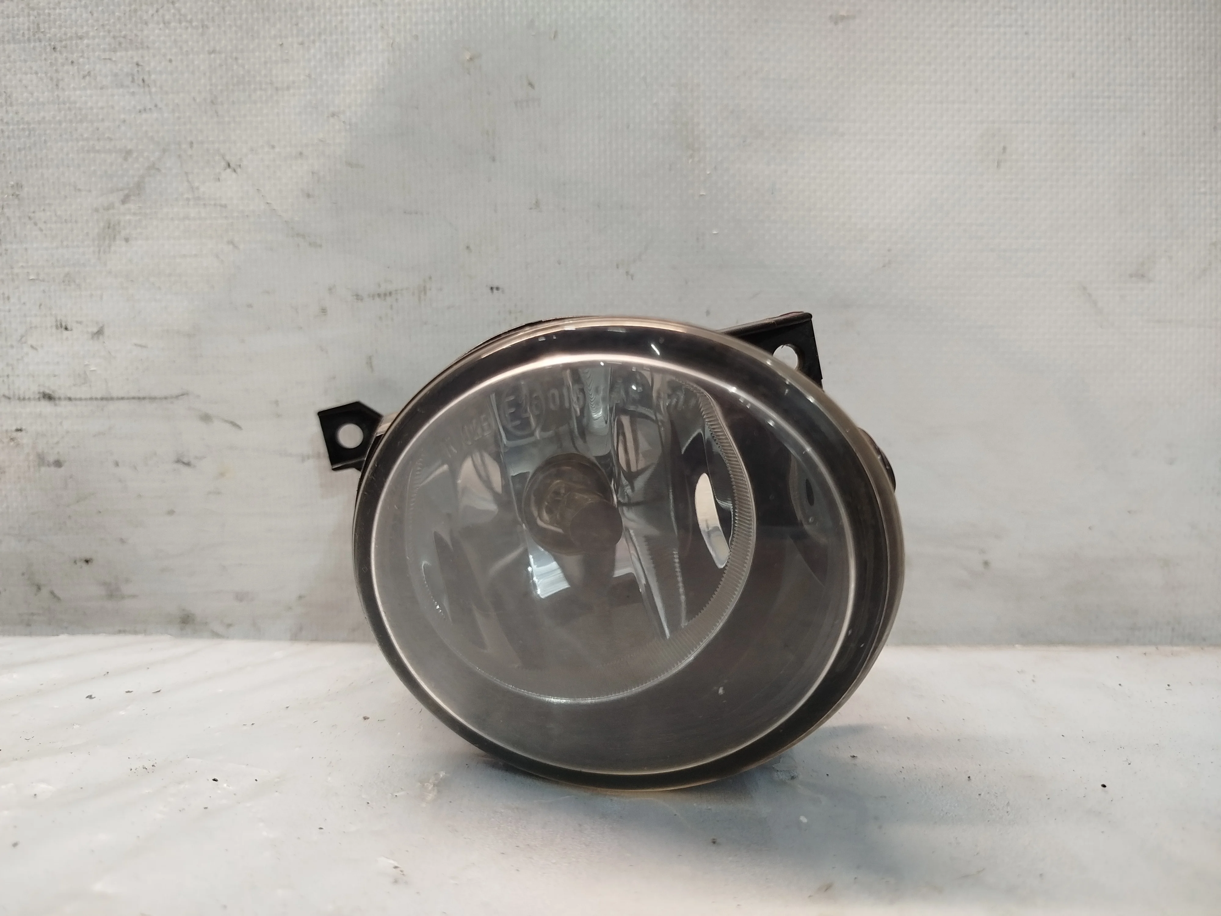 ТУМАНКА VOLKSWAGEN ЛЕВО 1T0941699C FA353Z