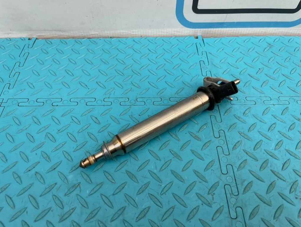 Форсунка топливная Mercedes-Benz S-Class 2013 A2780700687 W222 278.929 4.7