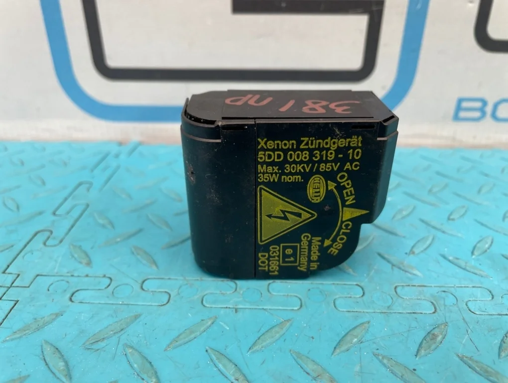 Блок розжига ксенона Mercedes-Benz E-Class 2006 A0028202526 W211 272.943 3.0