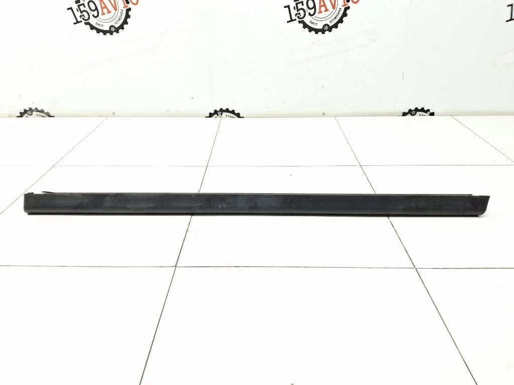 Накладка двери передней правой Mazda CX-7 2009 ER