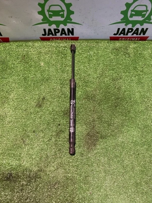 Амортизатор капота Hyundai Santa Fe 2019 81161S1000 D4HB