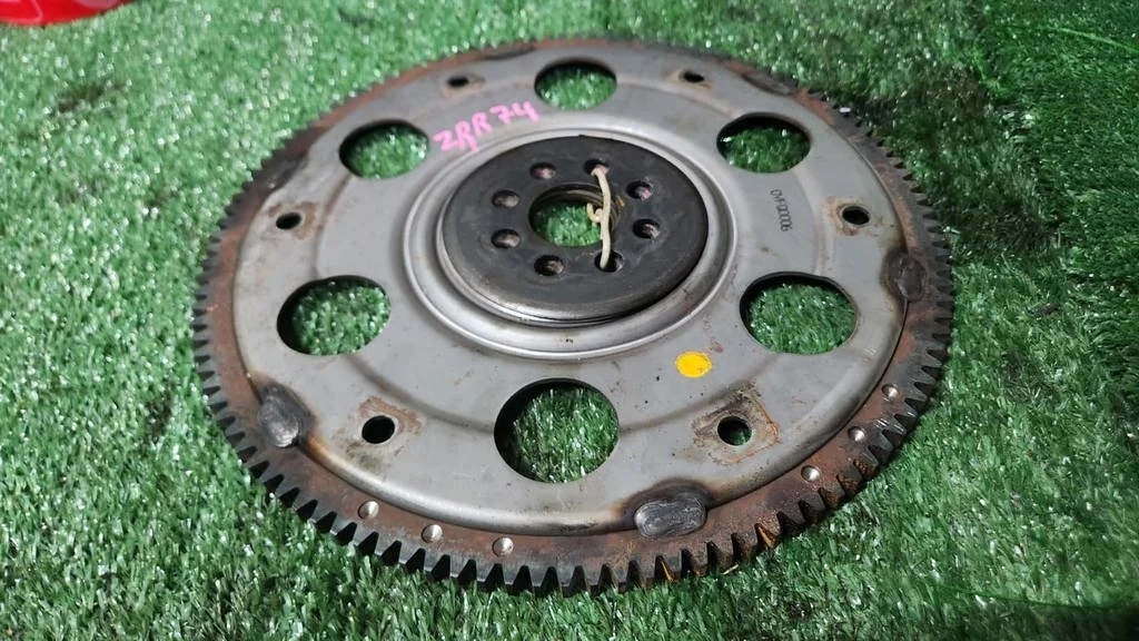 Б.у. маховик TOYOTA NOAH ZRR70 TOYOTA NOAH ZRR70