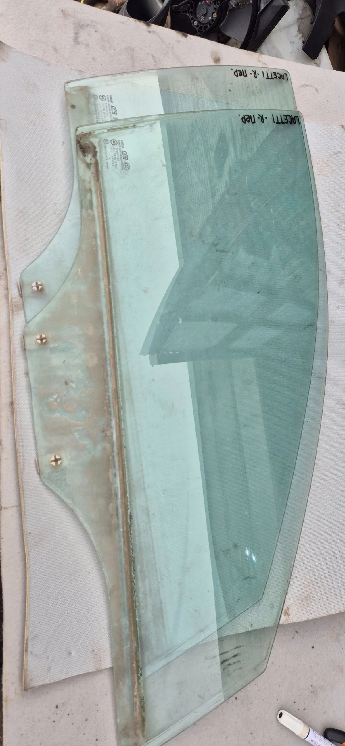 Стекло двери передней правой для Chevrolet Lacetti