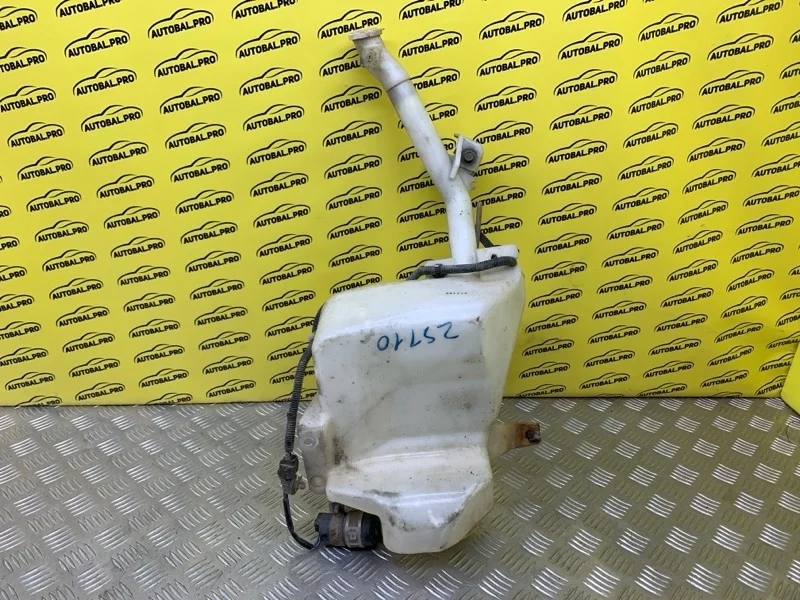 Бачок омывателя Mitsubishi L200 (2006-2015) 2006 MN182568 ПИКАП 2.5 D 4D56