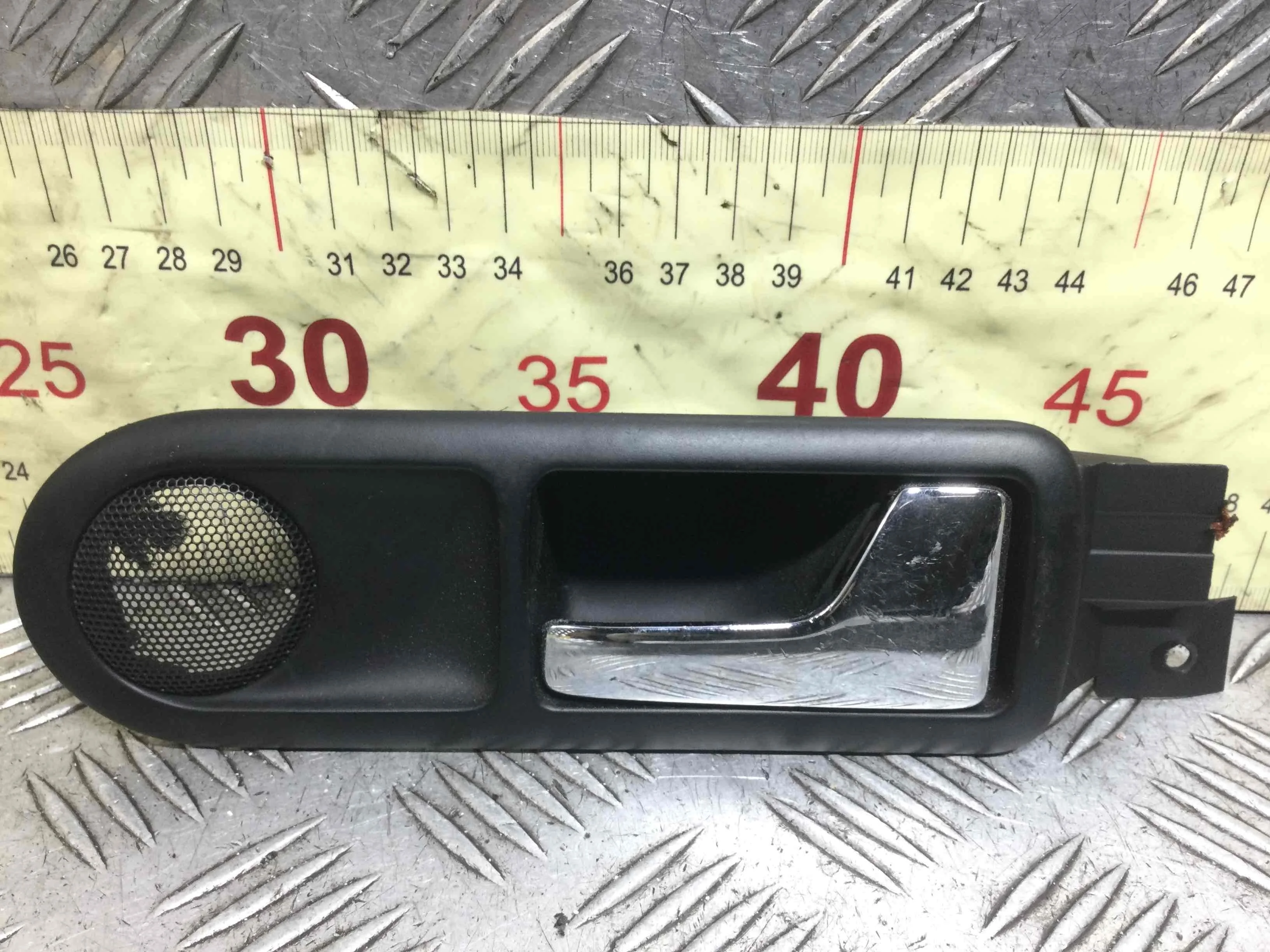 Ручка внутренняя задняя правая Volkswagen Passat B5 (1996-2000) бензин 1.6 i Механика Универсал