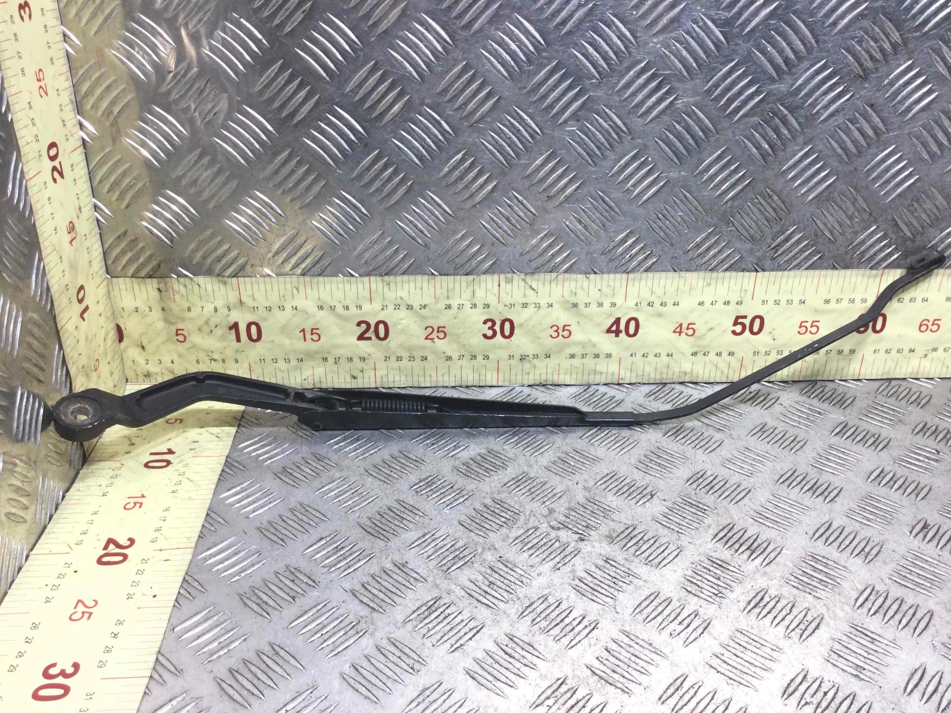 Щеткодержатель (поводок стеклоочистителя, дворник) Nissan Almera N16 (2000-2003) бензин 1.5 i Механика Х/б