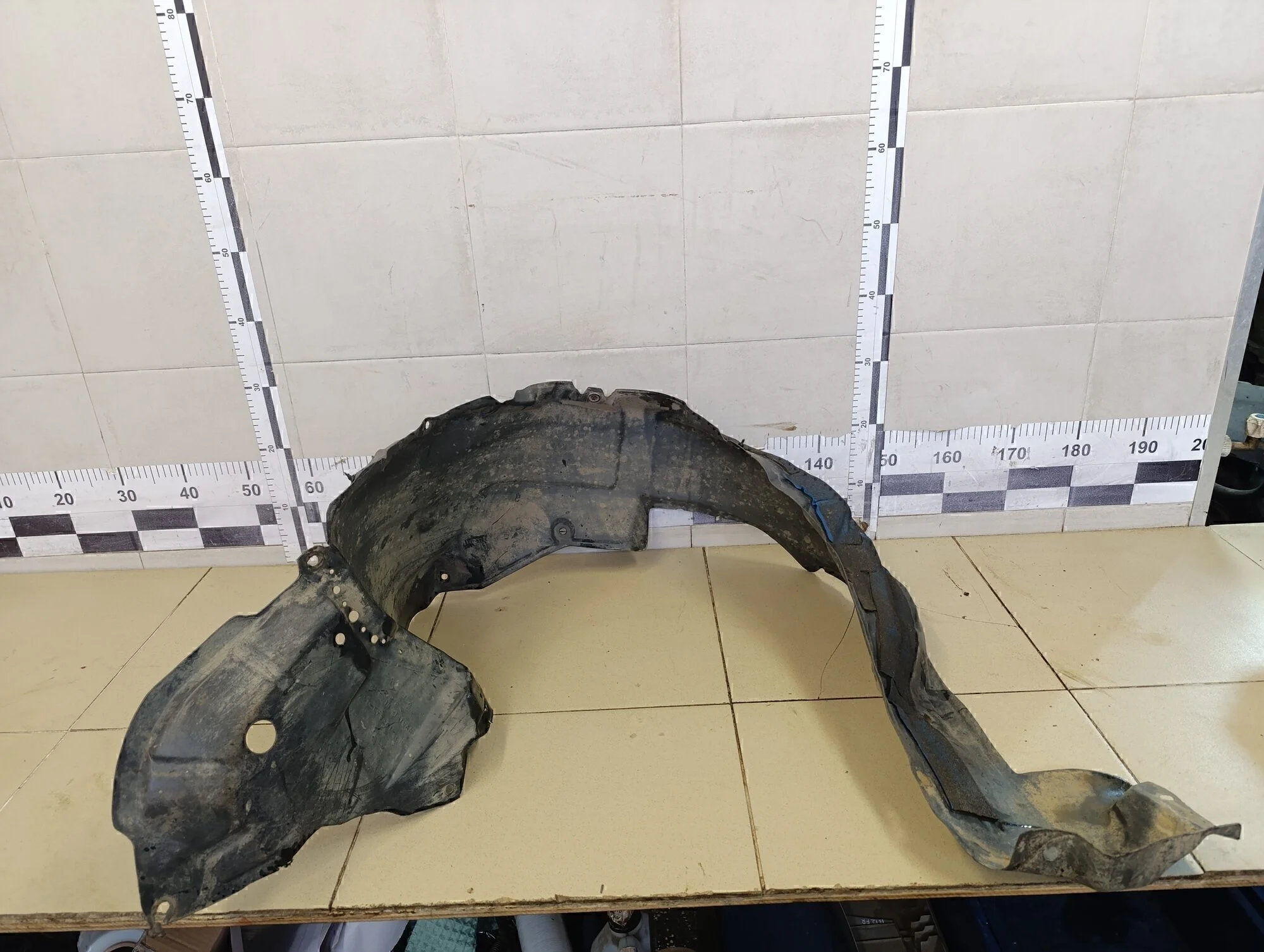 Локер передний левый Corolla E15 2006-2013