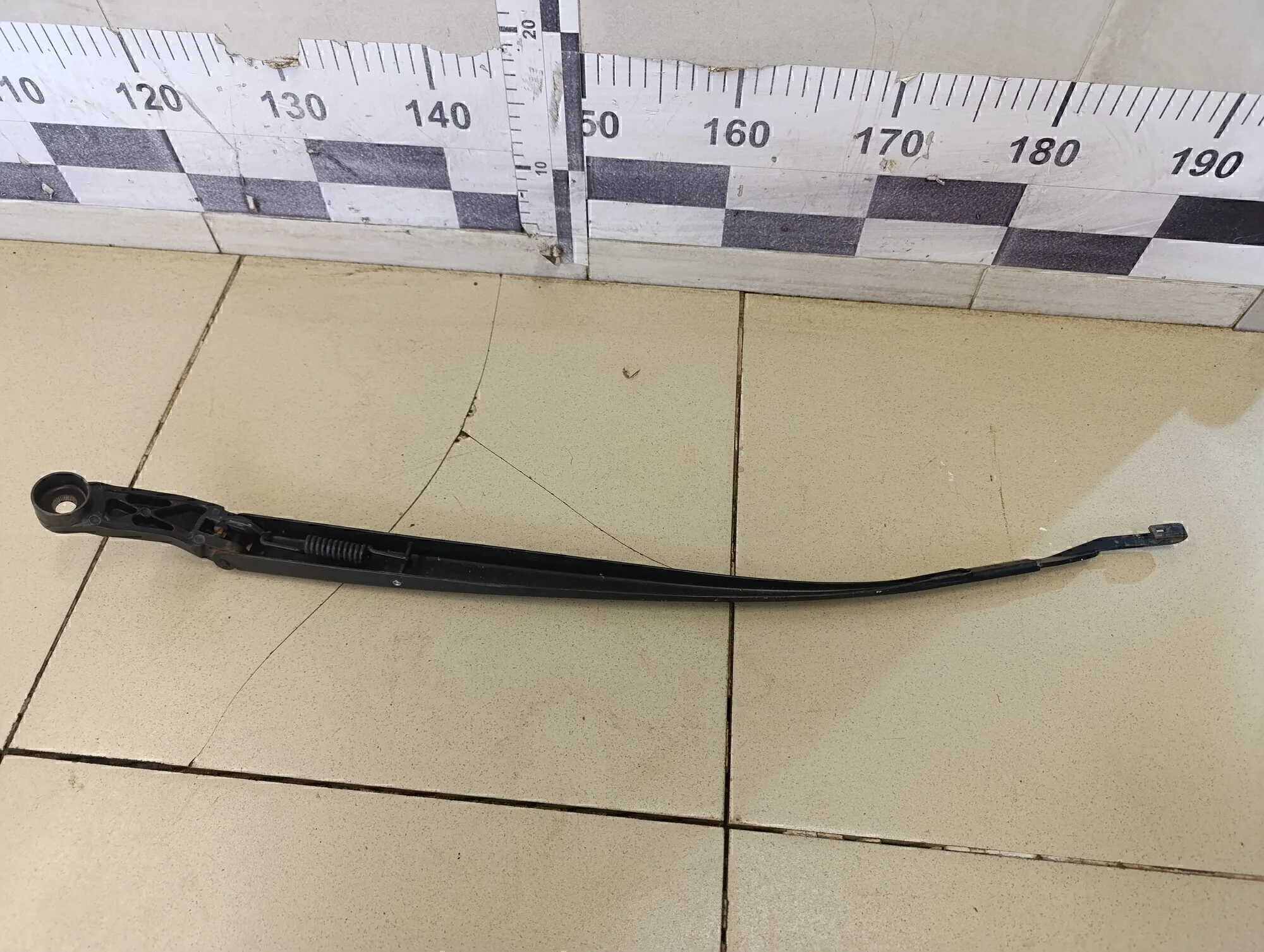 Поводок стеклоочистителя передний правый Corolla E15 2006-2013