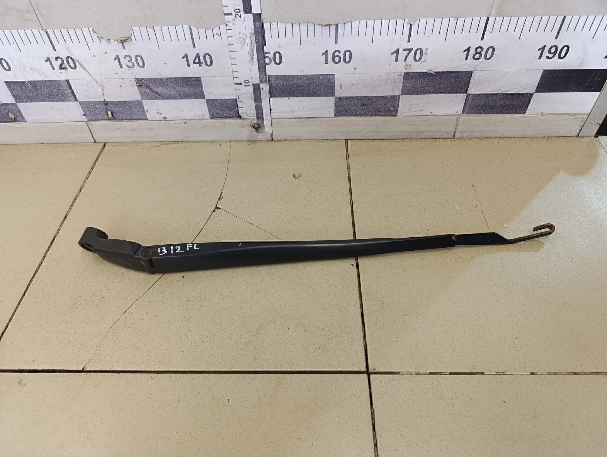 Поводок стеклоочистителя передний левый Corolla E15 2006-2013