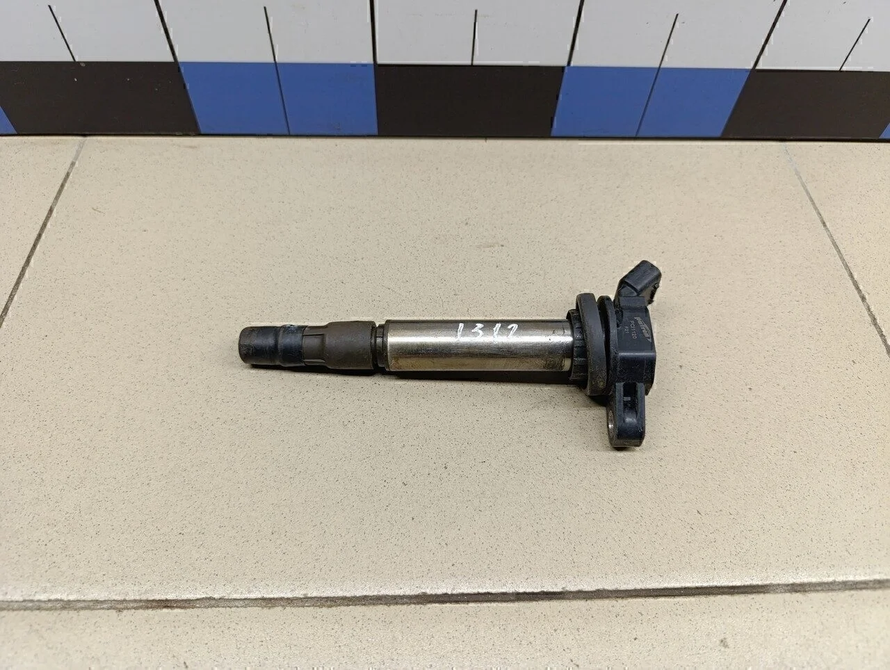 Катушка зажигания Corolla E15 2006-2013