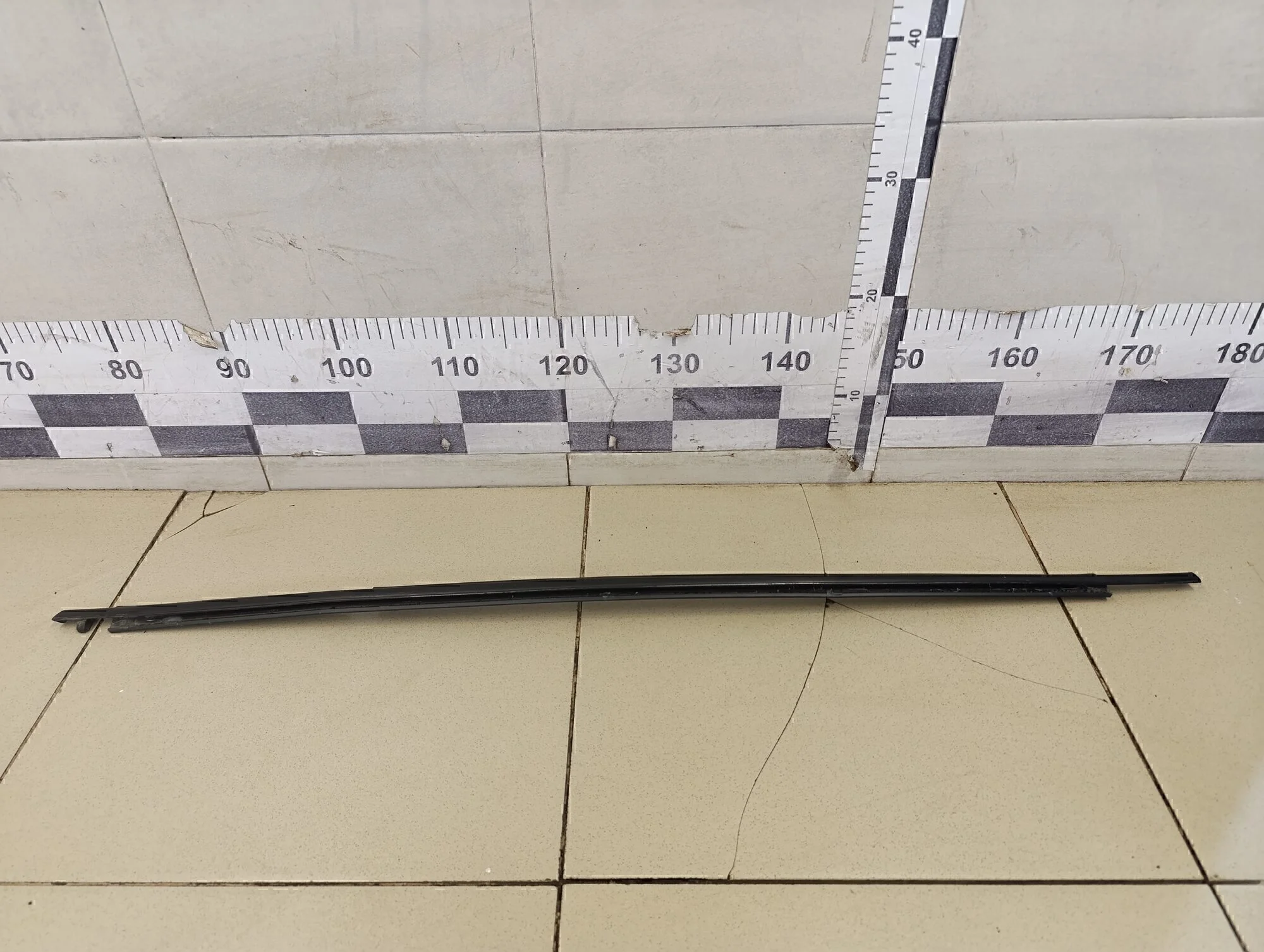 Накладка стекла заднего правого Corolla E15 2006-2013