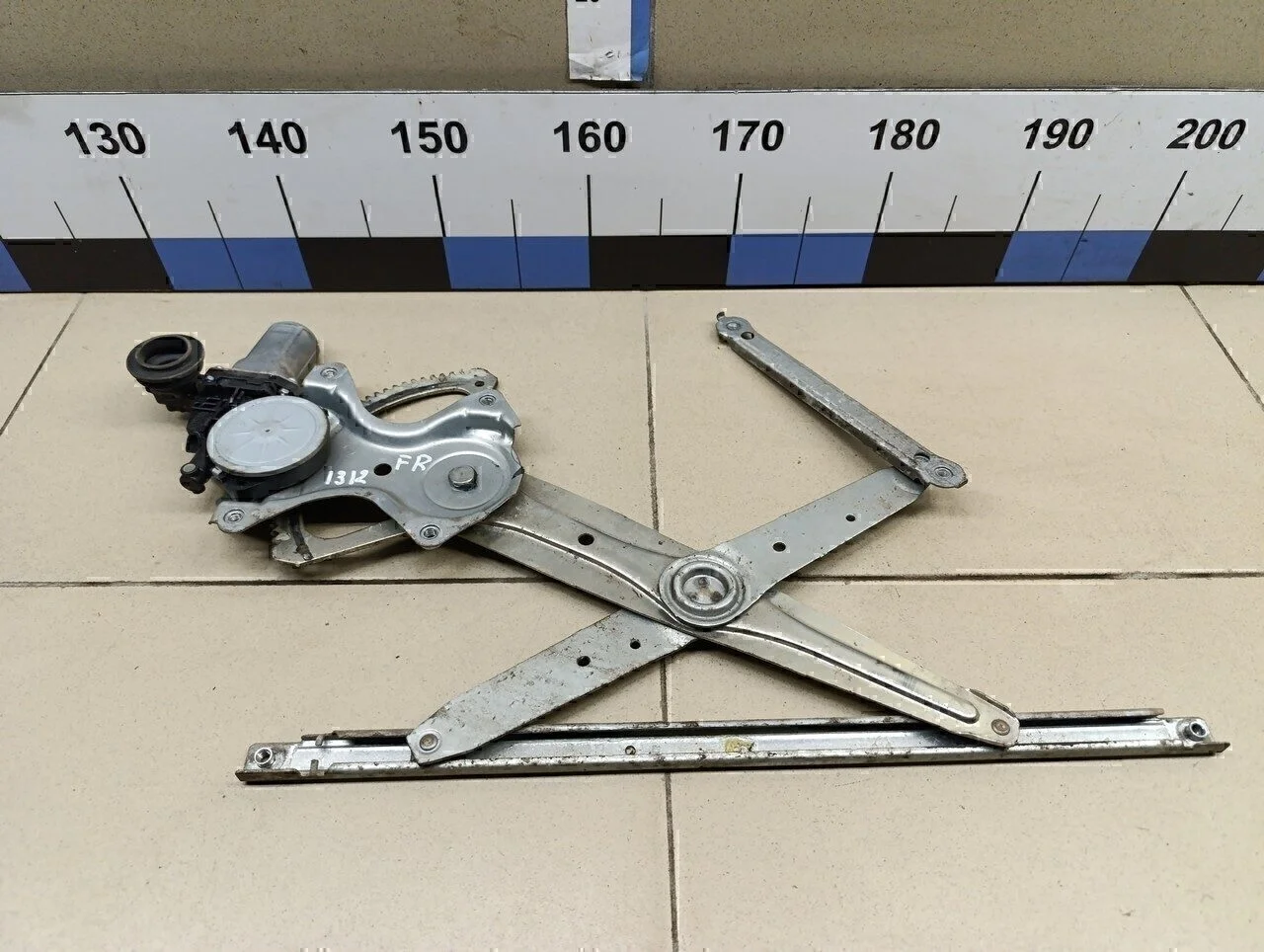 Стеклоподъемник электр. передний правый Corolla E15 2006-2013