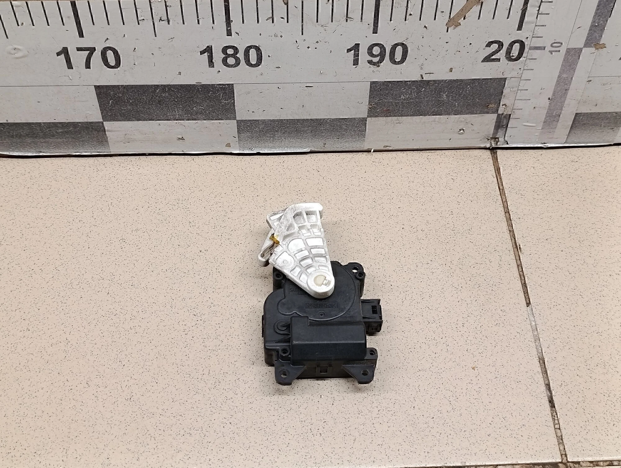 Моторчик заслонки отопителя Corolla E15 2006-2013