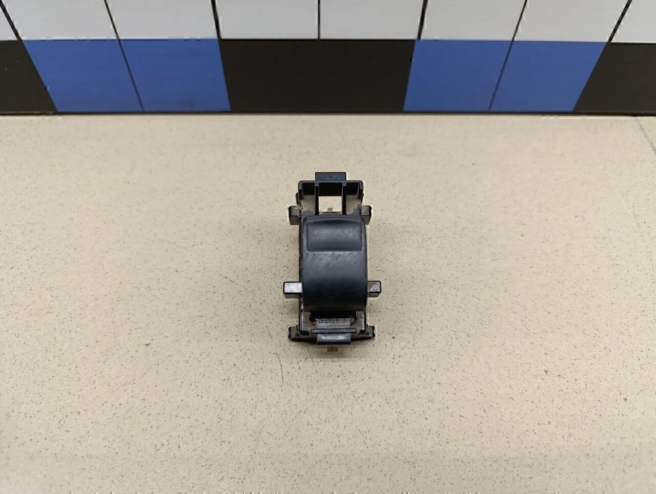 Кнопка стеклоподъемника Camry XV40 2006-2011