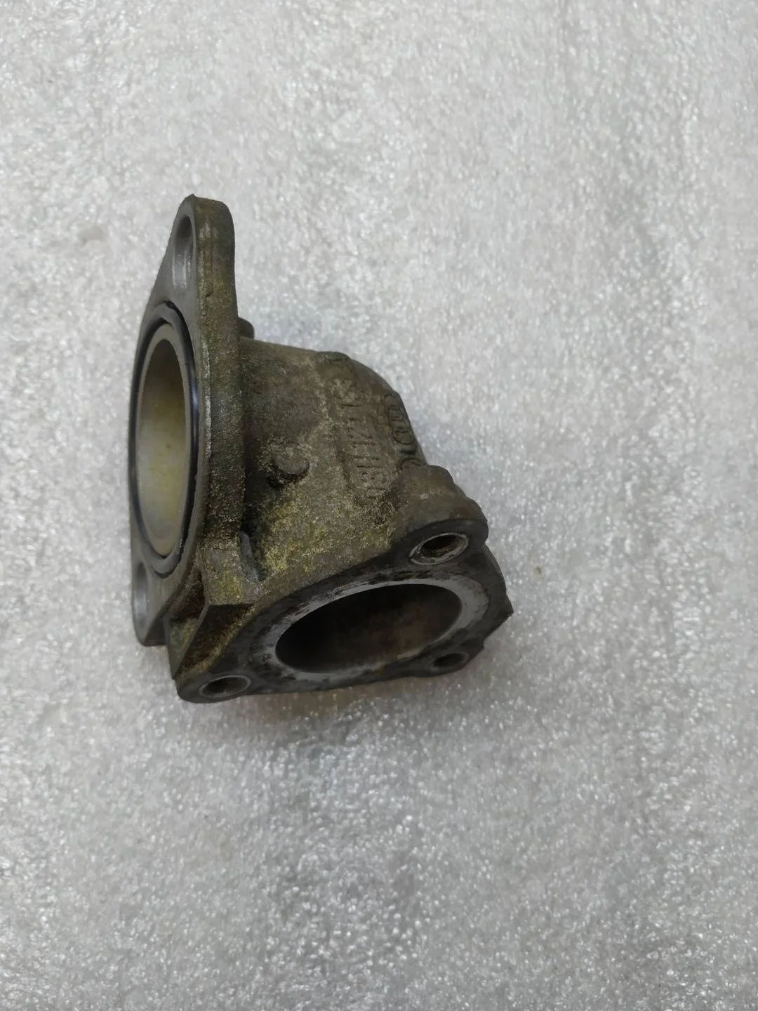 Фланец двигателя Volkswagen Touareg 2 7P6 2011