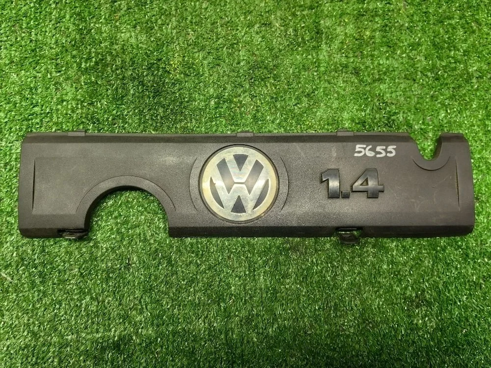 Крышка двигателя декоративная Volkswagen Polo V