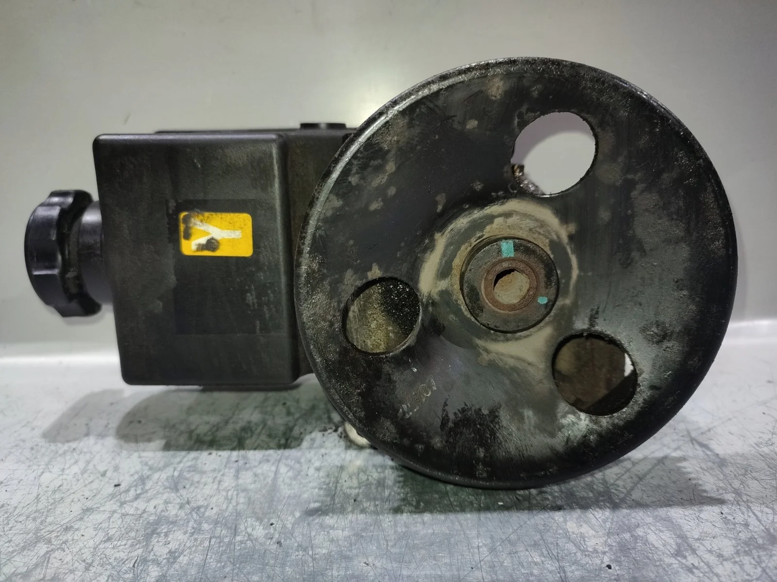 Насос гур SsangYong Actyon 2008 C100