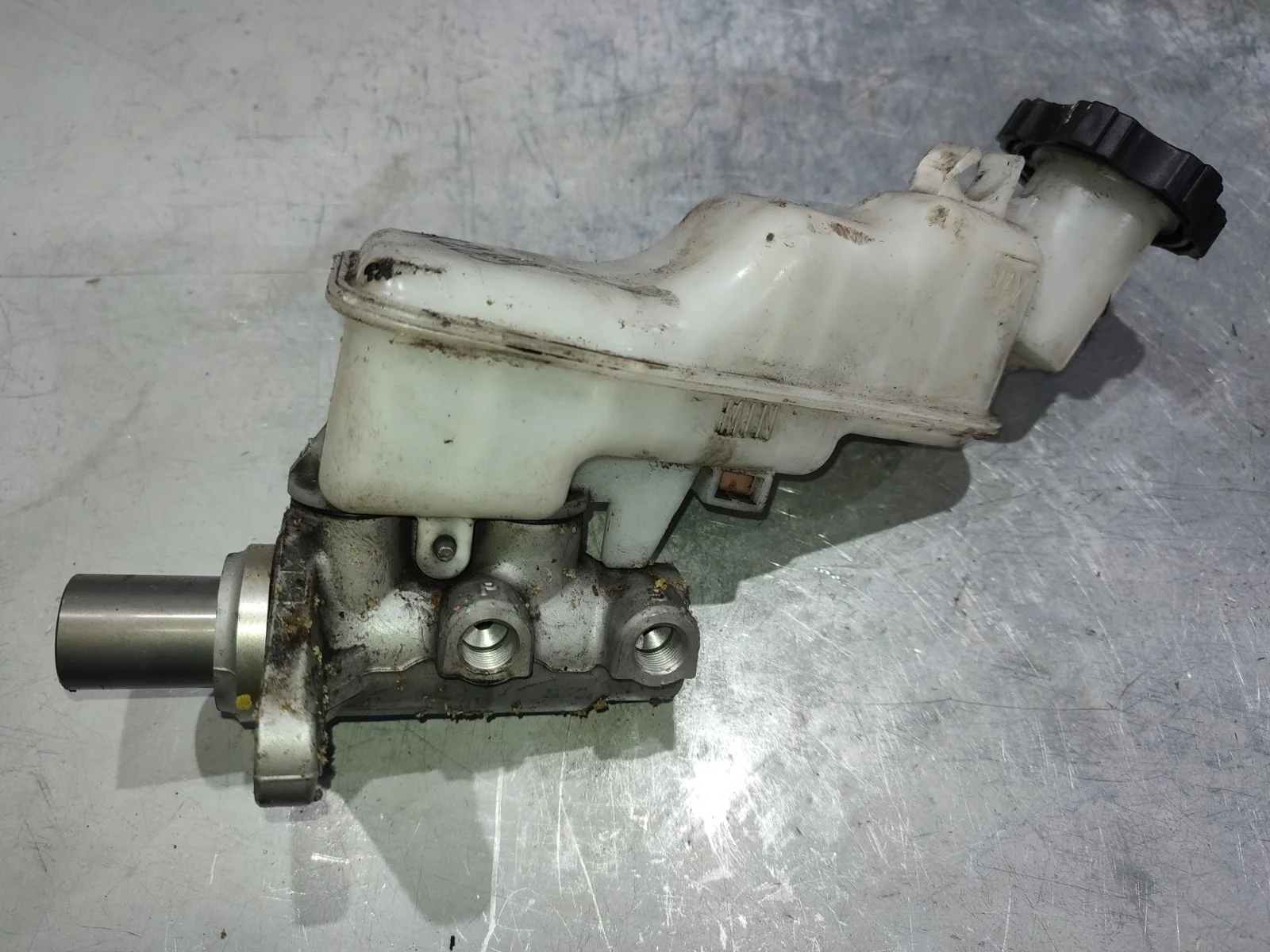 Главный тормозной цилиндр Ssangyong Actyon 2010> C200