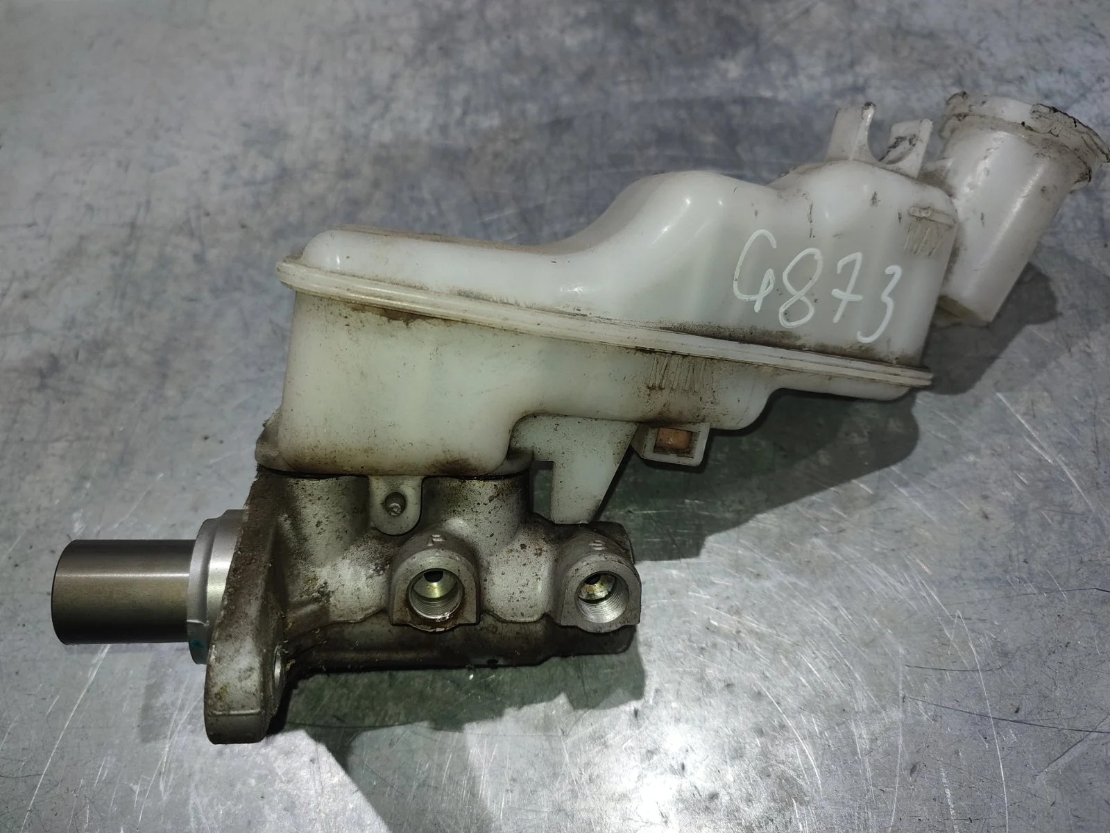 Главный тормозной цилиндр Ssangyong Actyon 2010> C200