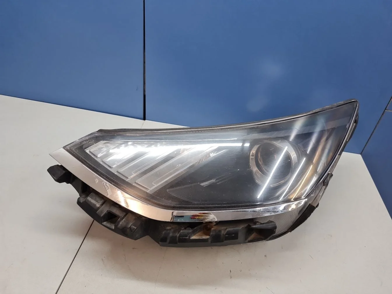 Фара левая для Hyundai Sonata DN8 2019-