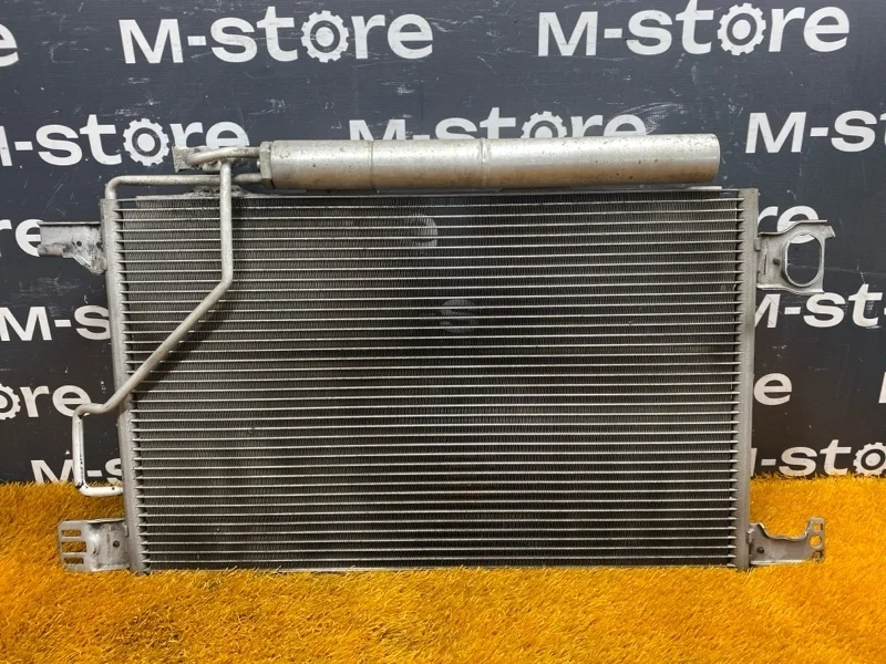 Радиатор кондиционера Mercedes-Benz C-Class 2006 A2035000854 W203 271.940