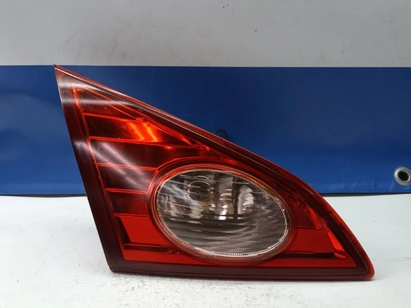 Фонарь внутренний Nissan Murano 2010 265451AA1A Z51, задний левый