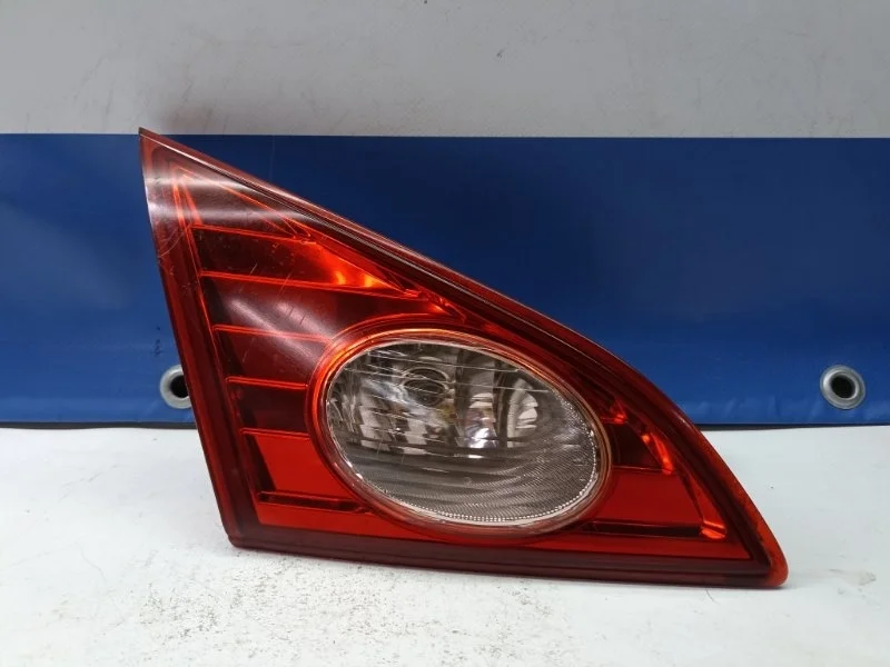 Фонарь внутренний Nissan Murano 2009 265451AA1A Z51, задний левый