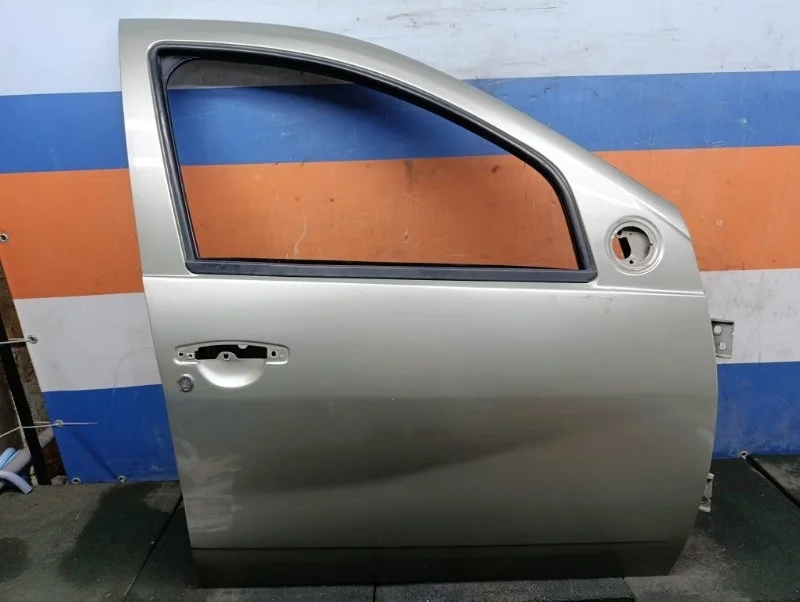 Дверь Renault Sandero 2013 801007358R BS11 1.6 K7M710, передняя правая