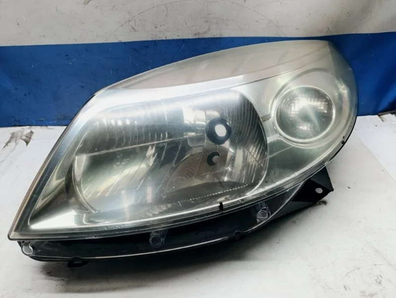 Фара Renault Sandero 2013 260602914R BS11 1.6 K7M710, передняя левая