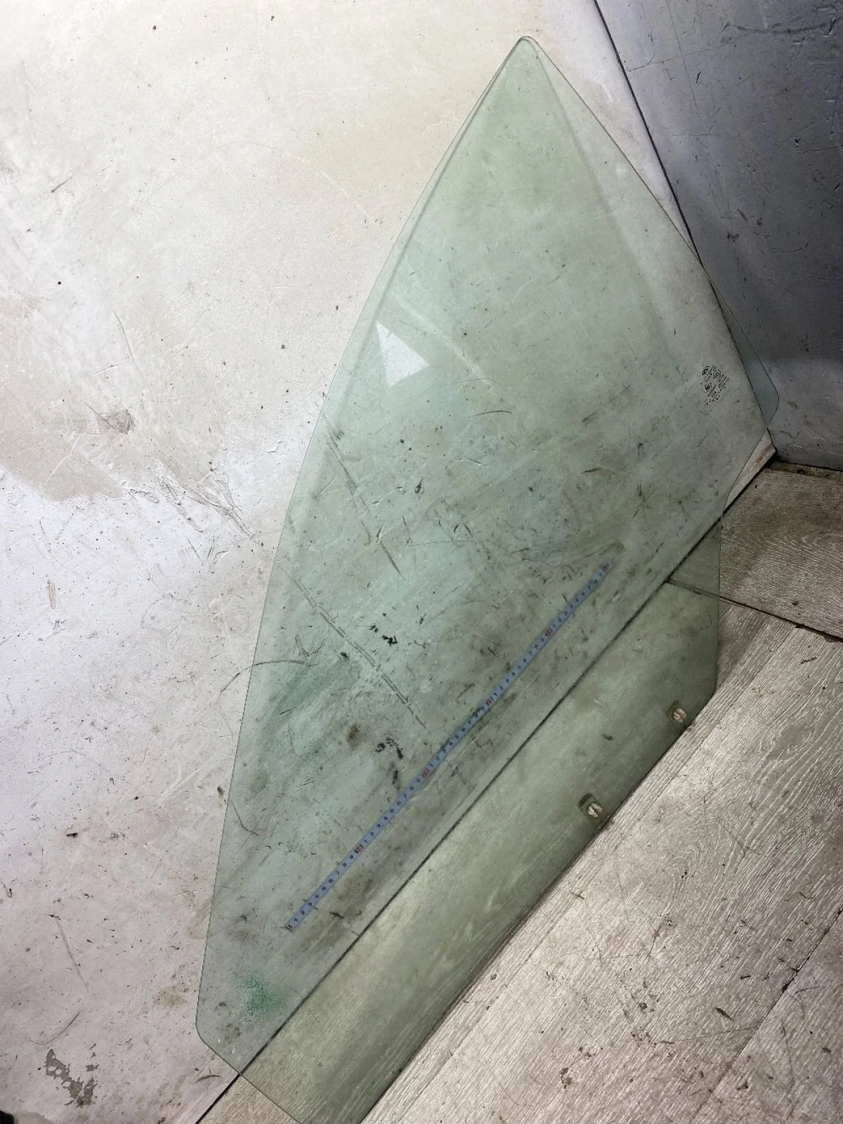 Стекло двери передней левой Chery Bonus (A13) A13 (2011—2014)