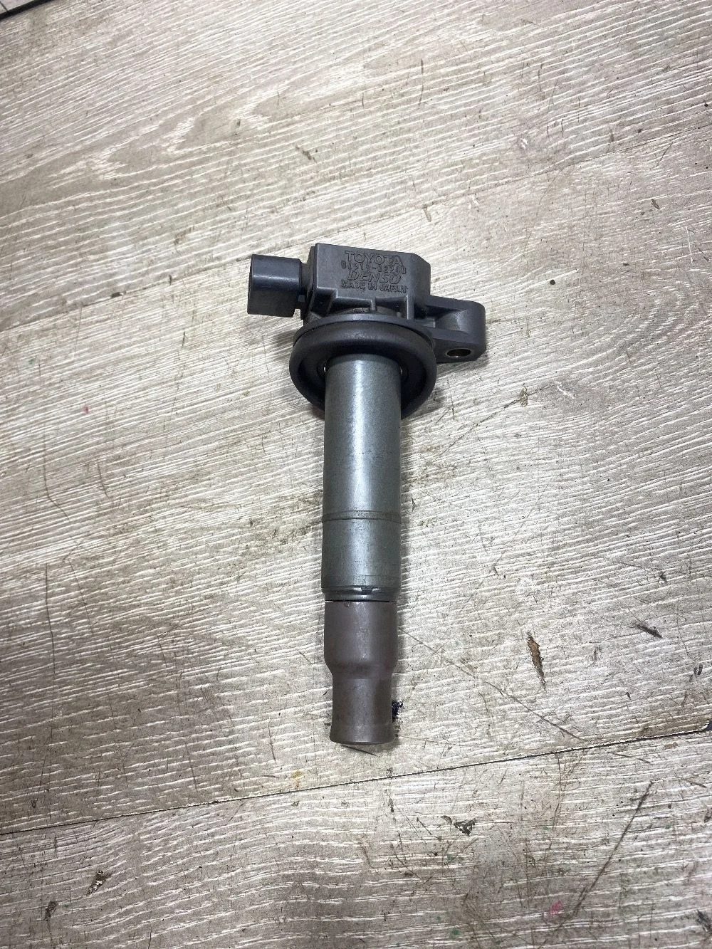 Катушка зажигания Toyota Corolla IX (2000—2004)