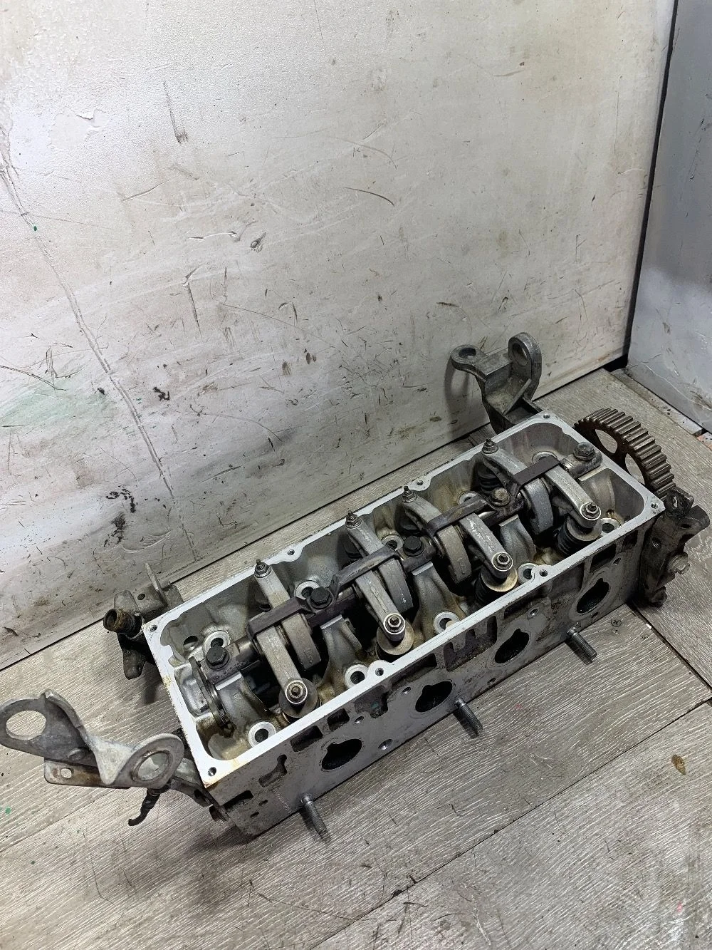 Головка блока цилиндров Renault Logan I (2004—2009)