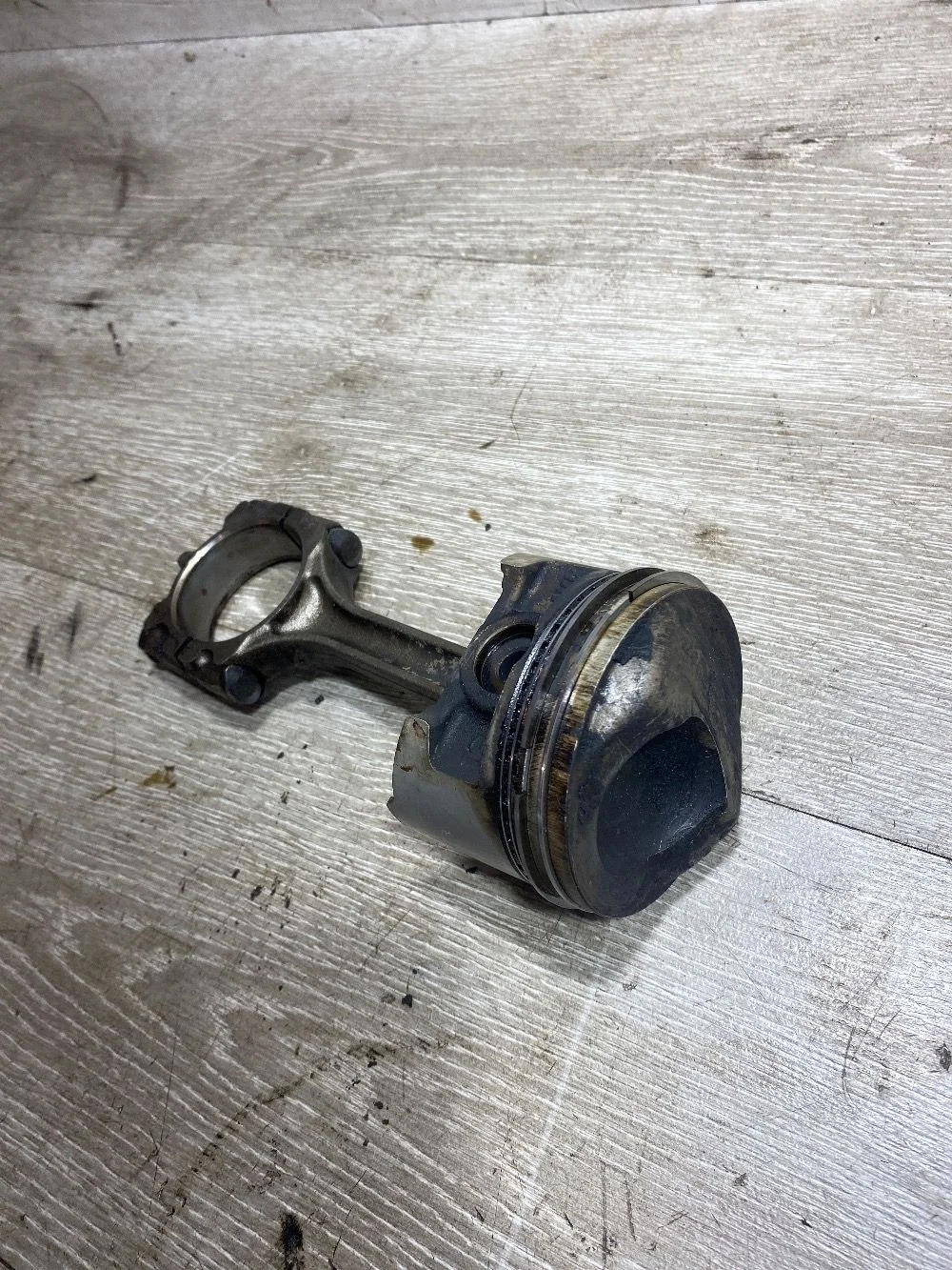 Поршень с шатуном Mitsubishi Galant VIII рестайлинг (1998—2006)