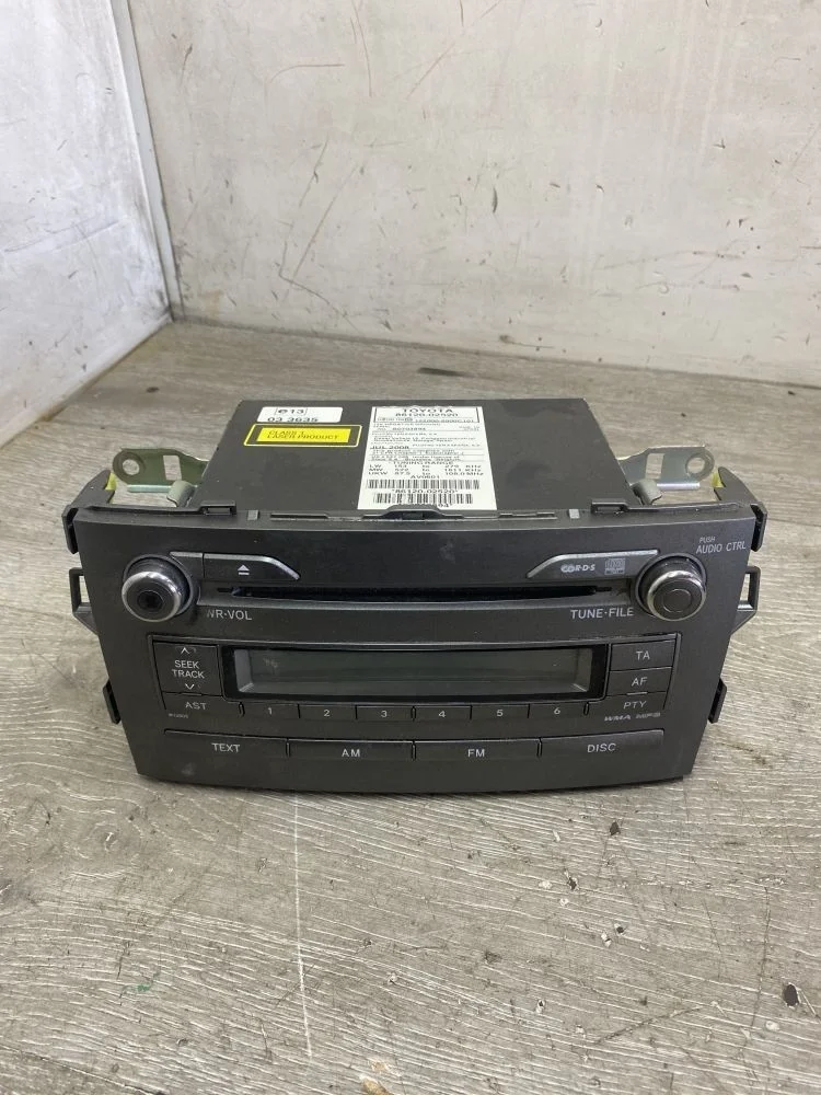 Магнитола Toyota Auris E150 (2006—2010)