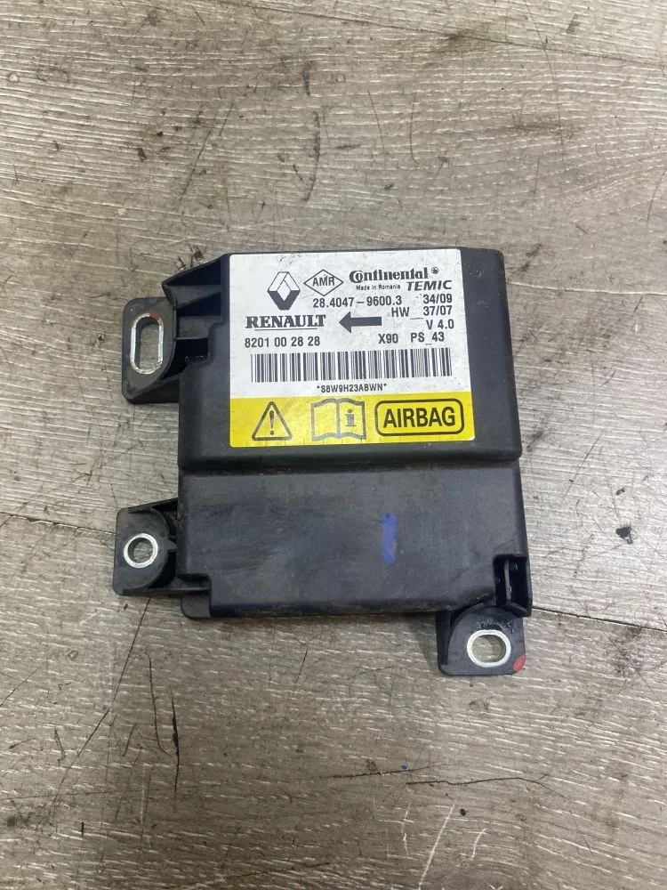 Блок управления AIRBAG Renault Logan I (2004—2009)