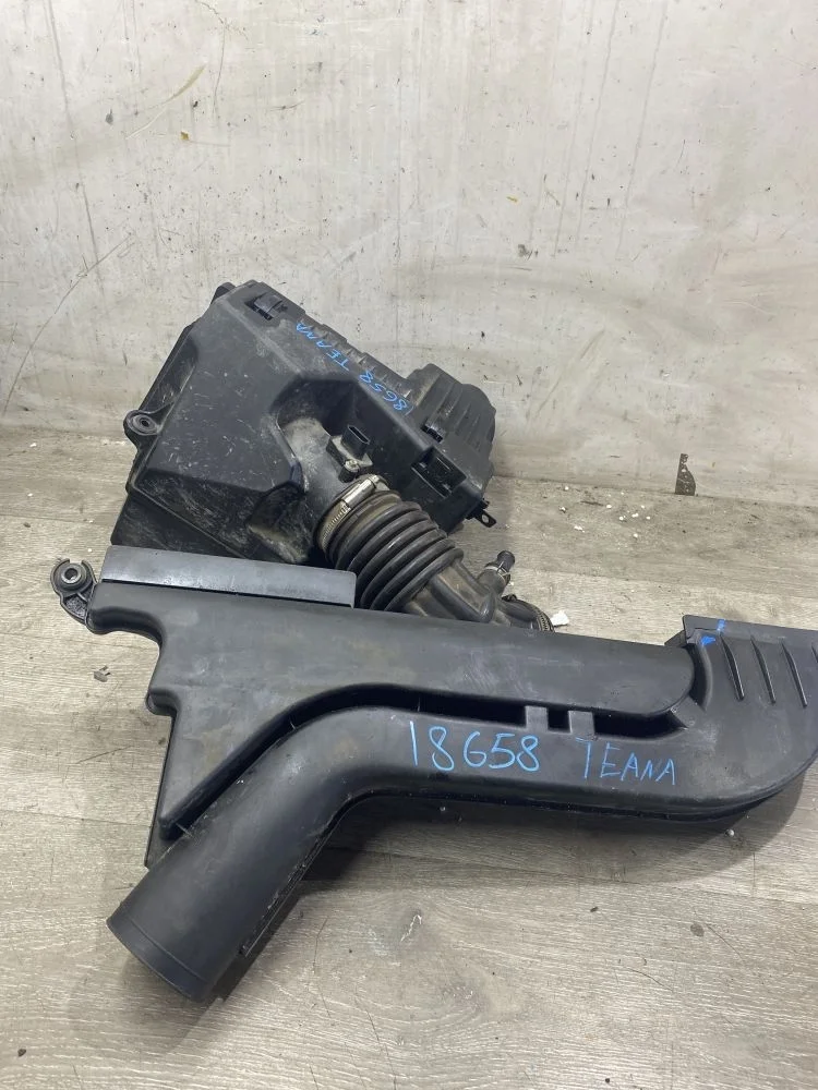 Корпус воздушного фильтра Nissan Teana J32 рестайлинг (2011—2013)