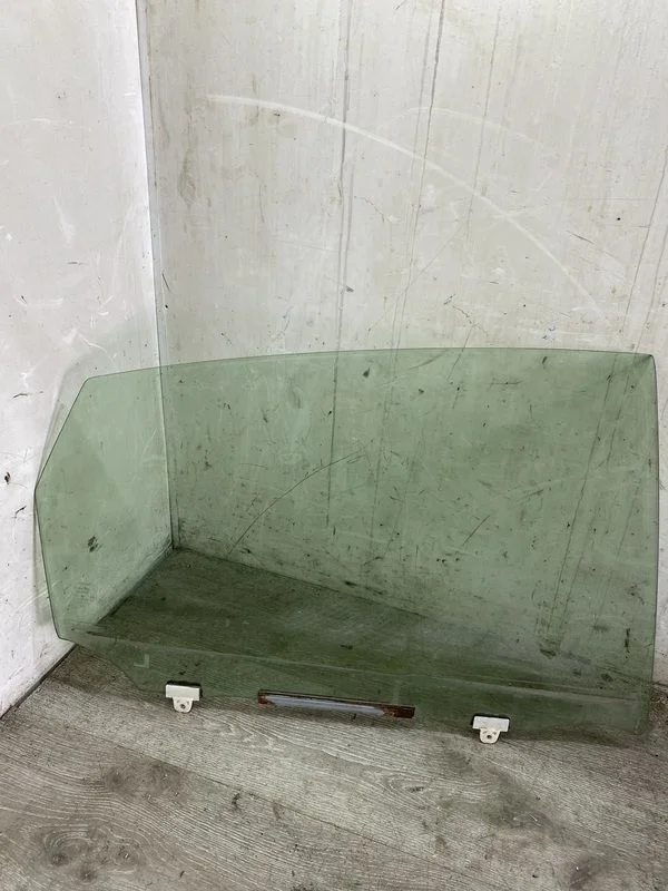 Стекло двери задней правой Nissan Teana J32 рестайлинг (2011—2013)