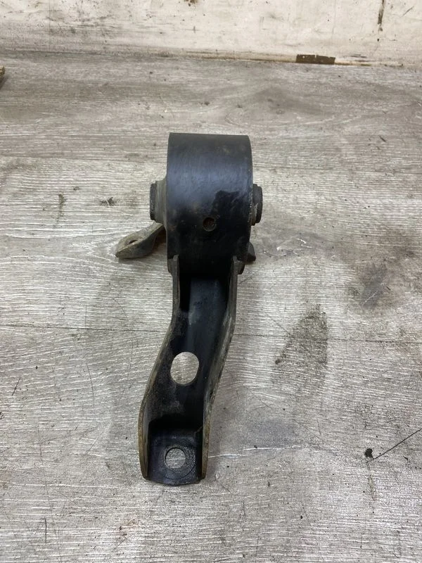 Опора КПП Mitsubishi Lancer X (2007—2010)