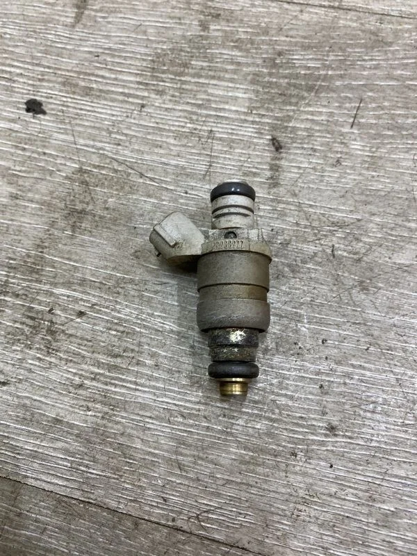 Форсунка топливная Mitsubishi Lancer X (2007—2010)