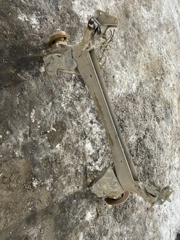 Балка задняя Renault Megane II (2002—2006)