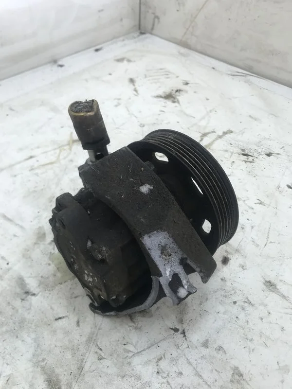 Насос гидроусилителя Audi A3 8L рестайлинг (2000—2003)