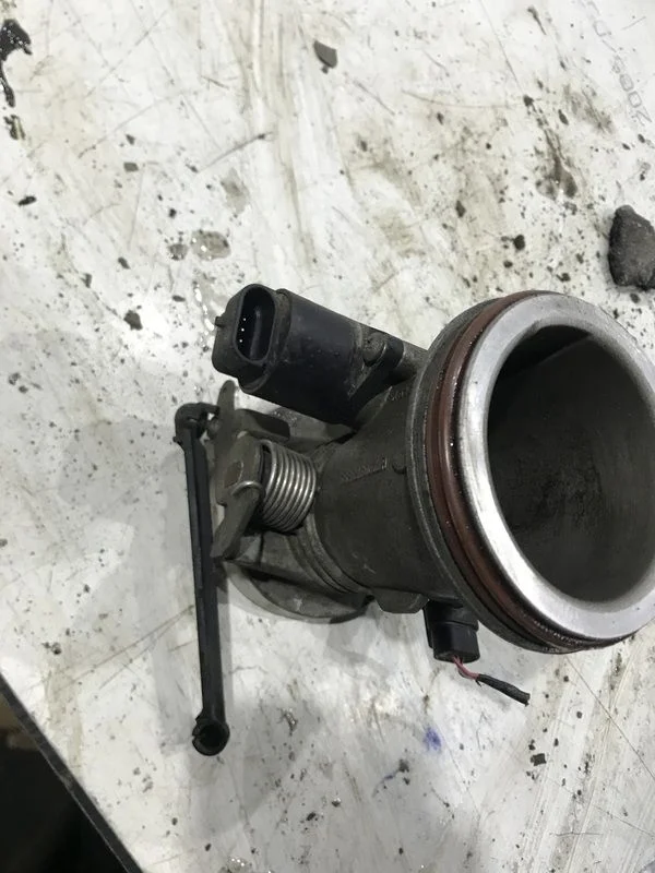 Дроссельная заслонка Renault Sandero I (2009—2014)