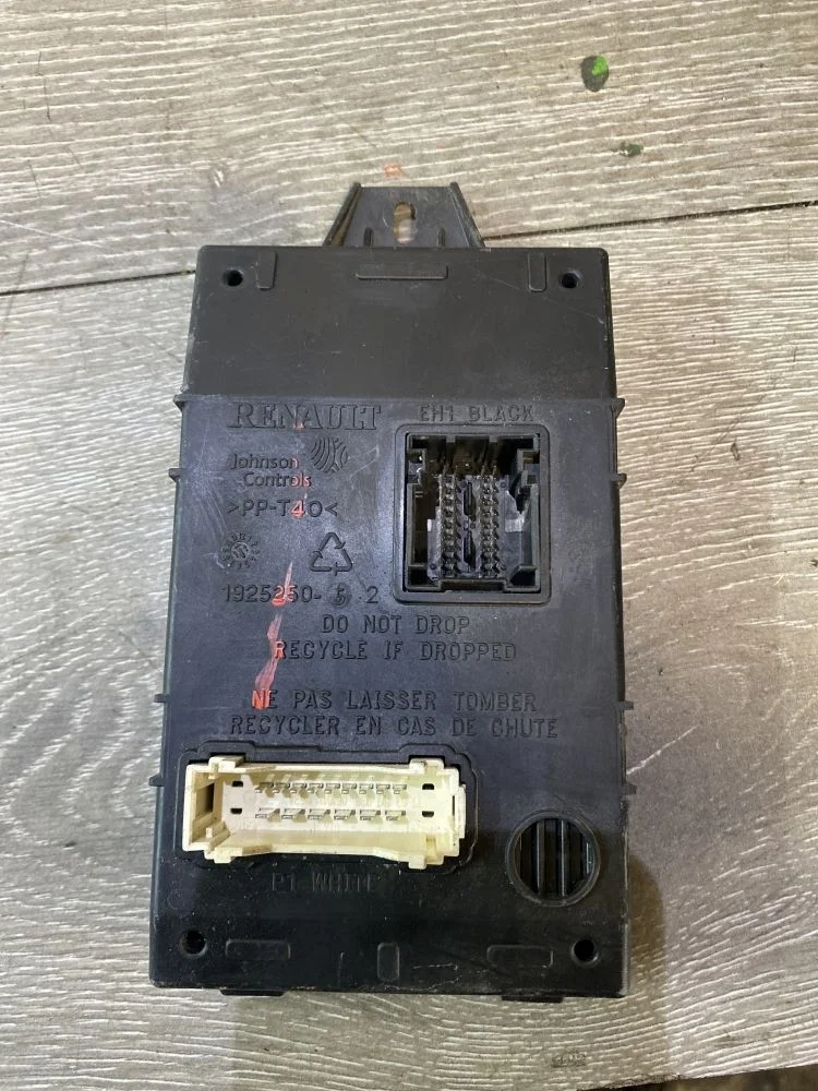 Блок комфорта Renault Sandero I (2009—2014)