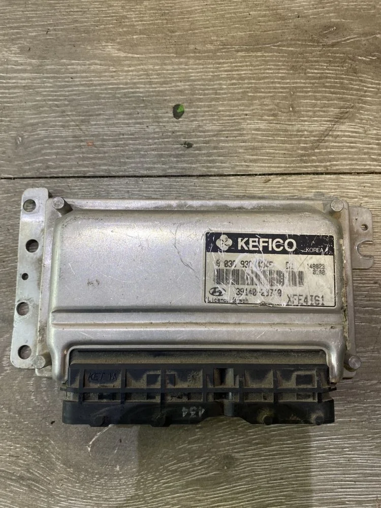 Блок управления двигателем Hyundai Elantra III (2000—2003)