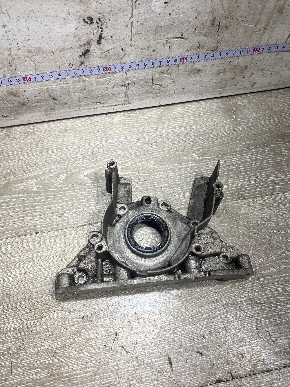 Крышка коленвала задняя Volkswagen Sharan I рестайлинг 2 (2003—2010)